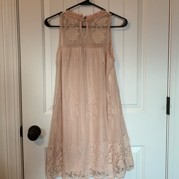 Dress - Picture 3 of 4